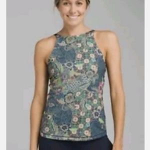 Prana criss-cross Emsley tank top w/ built-in bra